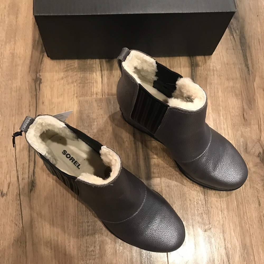 Sorel Joan of Arctic Wedge Chelsea Shearling Boot - Picture 6 of 8